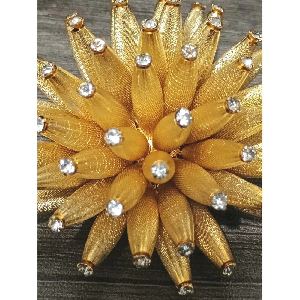 Vendome Sea Urchin Brooch 1960s Starburst Gold Tone Signed Vintage Brooch